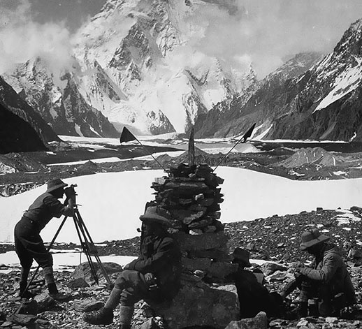 Иллюстрация к книге — 500 великих путешествий [i_277.jpg]