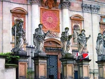 Иллюстрация к книге — Старый Краков [pic_158.jpg]