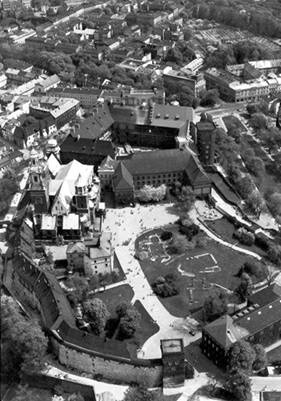 Иллюстрация к книге — Старый Краков [pic_38.jpg]