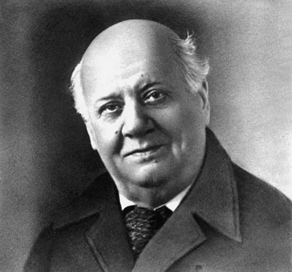 Иллюстрация к книге — 100 великих российских актеров [i_021.jpg]