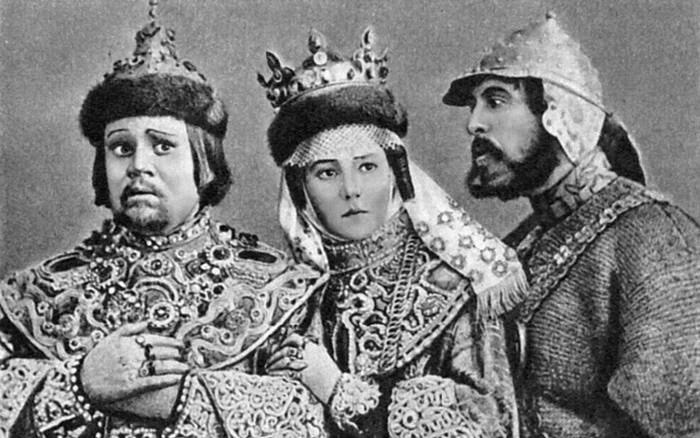 Иллюстрация к книге — 100 великих российских актеров [i_039.jpg]