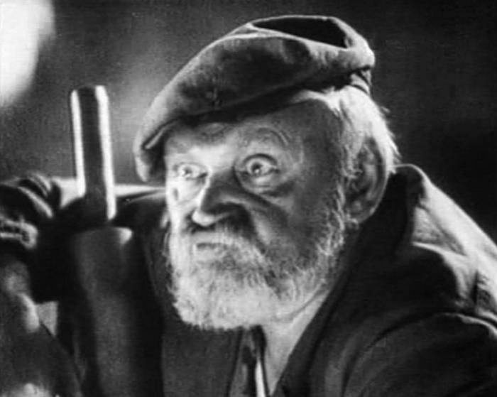 Иллюстрация к книге — 100 великих российских актеров [i_042.jpg]