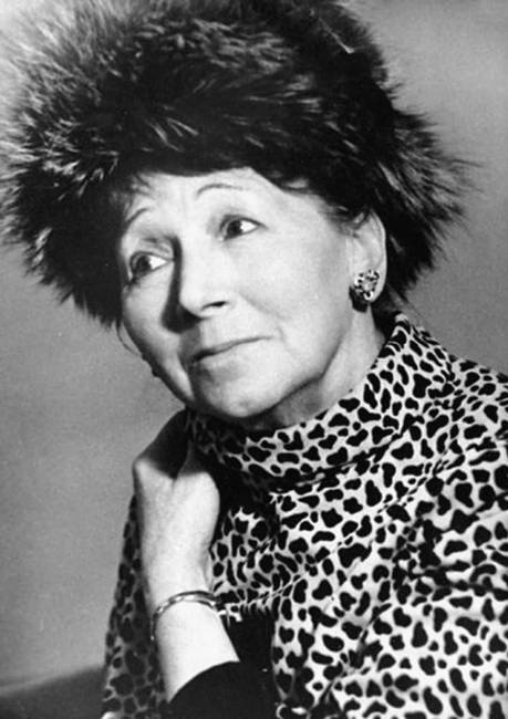 Иллюстрация к книге — 100 великих российских актеров [i_060.jpg]