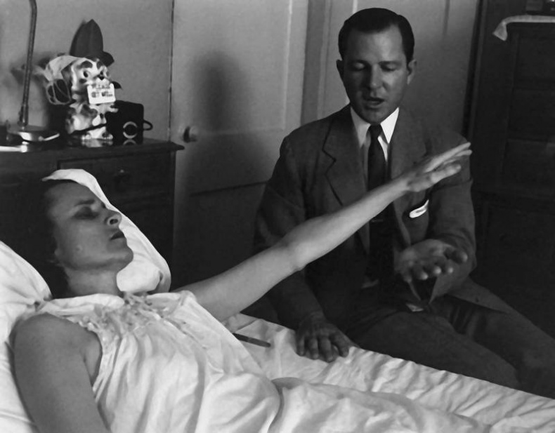 Иллюстрация к книге — 100 великих тайн сознания [i_054.jpg]