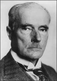 Иллюстрация к книге — Сокровища Третьего рейха [i_004.jpg]