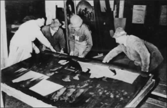 Иллюстрация к книге — Сокровища Третьего рейха [i_021.jpg]