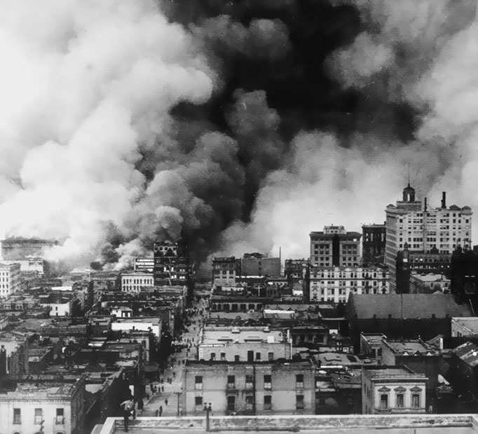 Иллюстрация к книге — 500 великих катастроф [i_037.jpg]