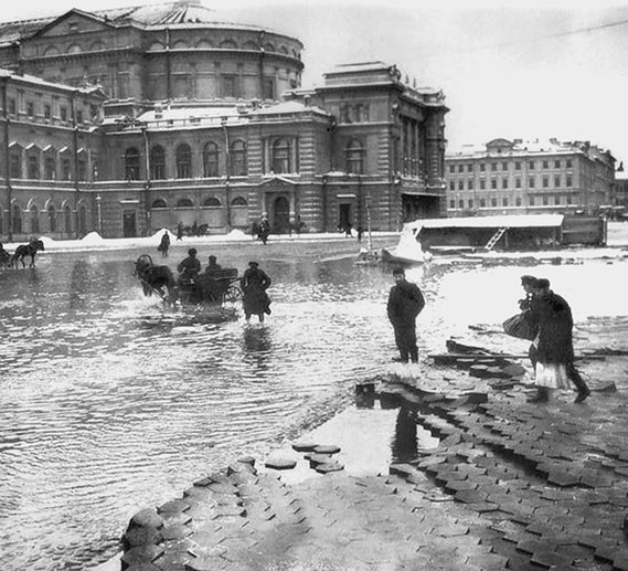 Иллюстрация к книге — 500 великих катастроф [i_044.jpg]