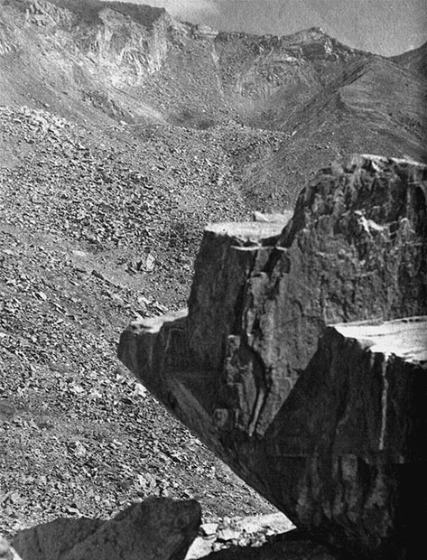 Иллюстрация к книге — 500 великих катастроф [i_048.jpg]