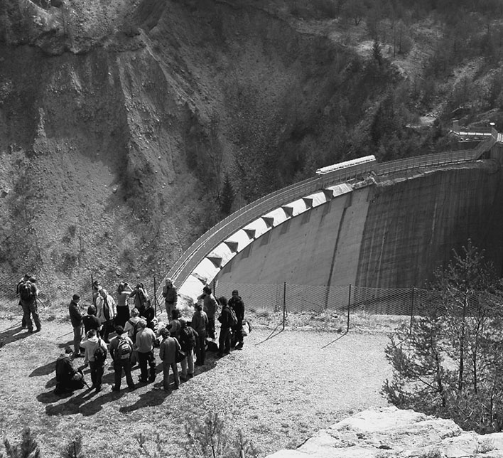 Иллюстрация к книге — 500 великих катастроф [i_058.jpg]