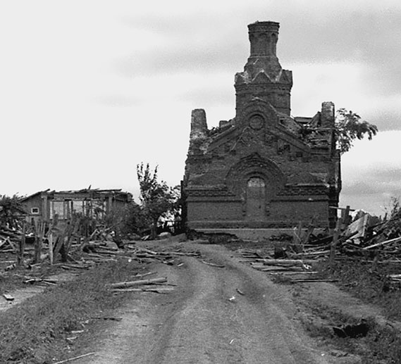 Иллюстрация к книге — 500 великих катастроф [i_071.jpg]