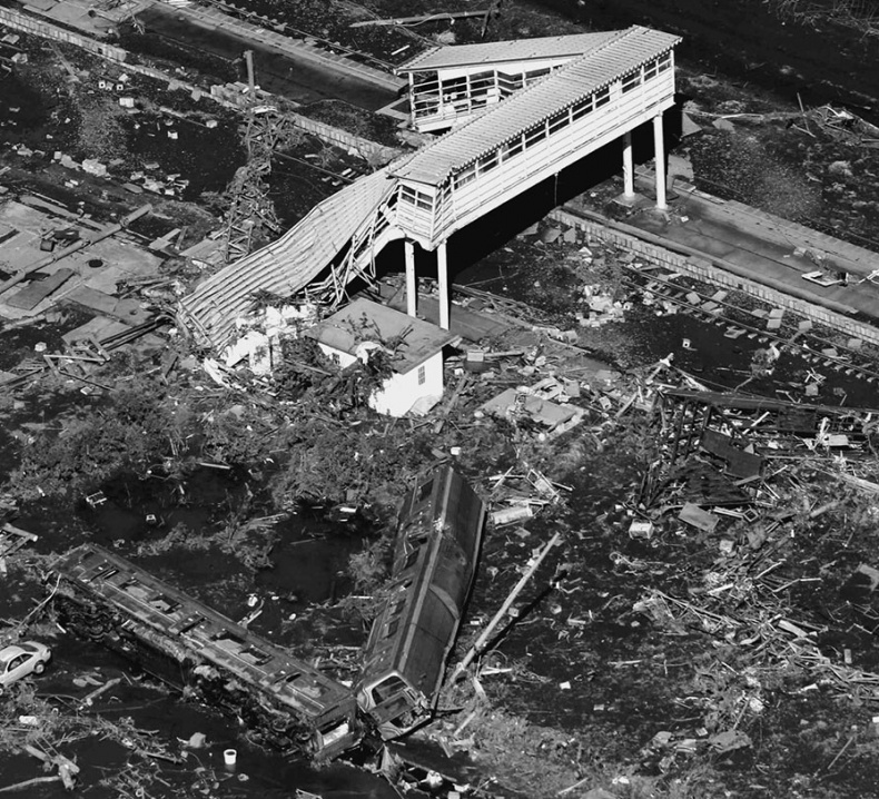 Иллюстрация к книге — 500 великих катастроф [i_106.jpg]