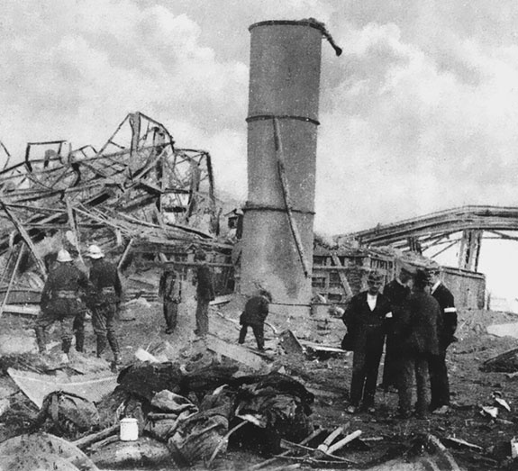 Иллюстрация к книге — 500 великих катастроф [i_269.jpg]