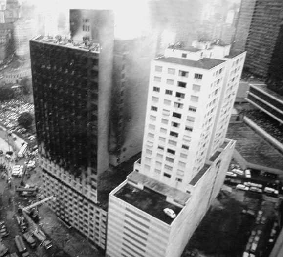 Иллюстрация к книге — 500 великих катастроф [i_281.jpg]