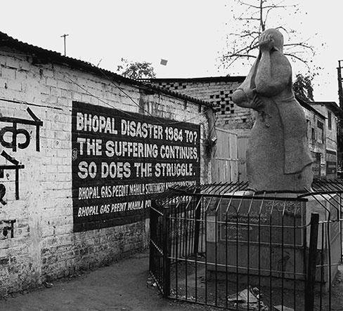 Иллюстрация к книге — 500 великих катастроф [i_293.jpg]