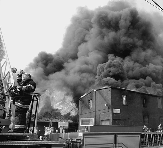 Иллюстрация к книге — 500 великих катастроф [i_298.jpg]