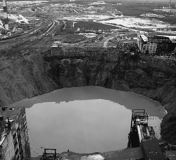 Иллюстрация к книге — 500 великих катастроф [i_311.jpg]