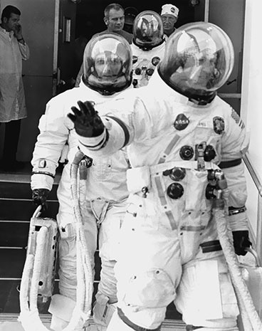 Иллюстрация к книге — 500 великих катастроф [i_337.jpg]