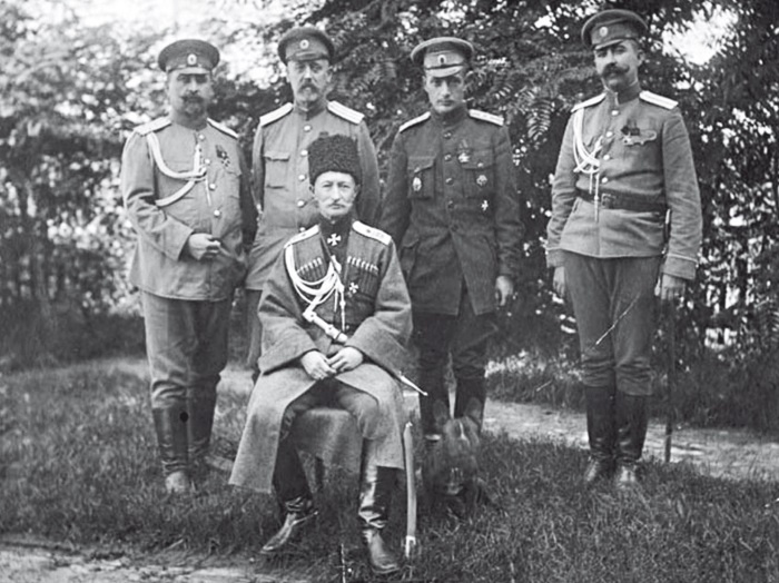 Иллюстрация к книге — 1917. Гибель великой империи. Трагедия страны и народа [i_104.jpg]