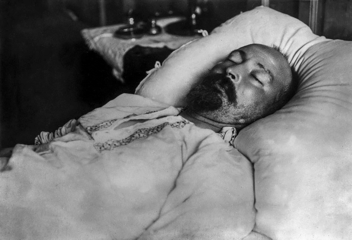 Иллюстрация к книге — Дзержинский. Любовь и революция [i_058.jpg]