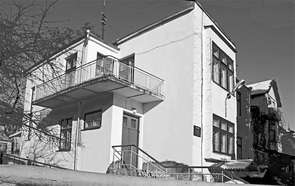 Иллюстрация к книге — Госдачи Кавказских Минеральных Вод. Тайны создания и пребывания в них на отдыхе партийной верхушки и исполкома Коминтерна от Ленина до Хрущева [_30.jpg]