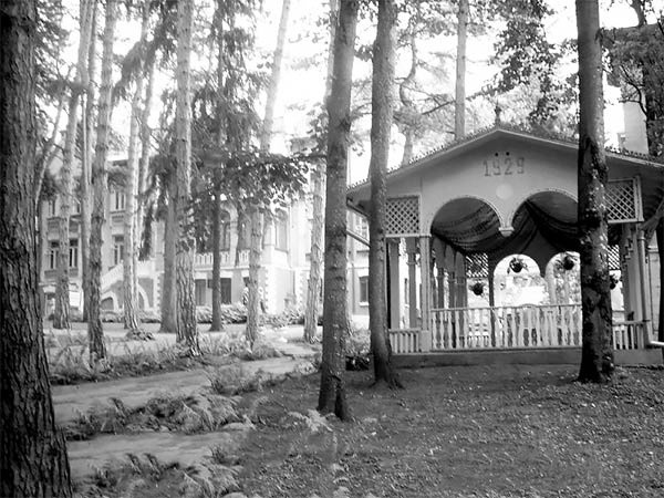 Иллюстрация к книге — Госдачи Кавказских Минеральных Вод. Тайны создания и пребывания в них на отдыхе партийной верхушки и исполкома Коминтерна от Ленина до Хрущева [_53.jpg]