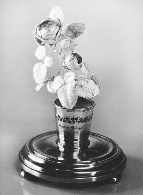 Иллюстрация к книге — Петербургские ювелиры XIX – начала XX в. Династии знаменитых мастеров императорской России [i_003.jpg]