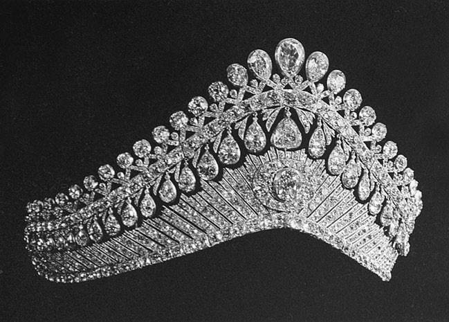 Иллюстрация к книге — Петербургские ювелиры XIX – начала XX в. Династии знаменитых мастеров императорской России [i_011.jpg]