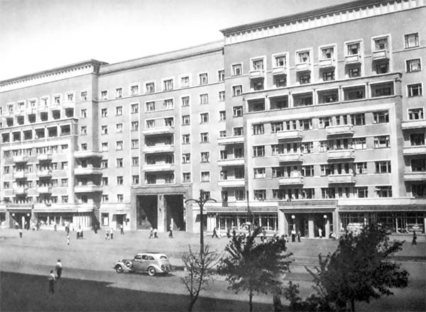 Иллюстрация к книге — Шоссе Энтузиастов. Дорога великих свершений [_65.jpg]