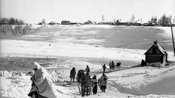 Иллюстрация к книге — Холмский ?котел?. 105 дней в полном окружении [i_007.jpg]