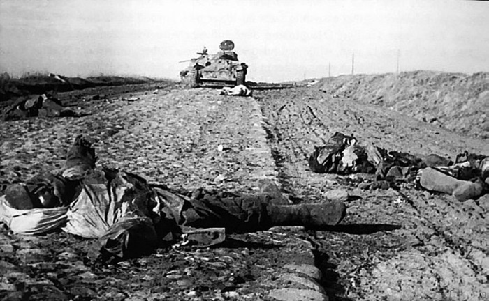 Иллюстрация к книге — Холмский ?котел?. 105 дней в полном окружении [i_045.jpg]