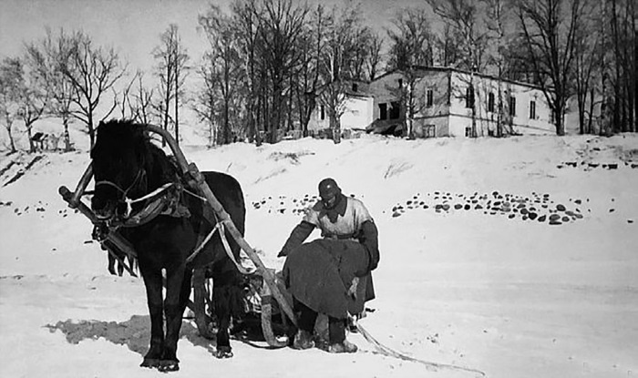 Иллюстрация к книге — Холмский ?котел?. 105 дней в полном окружении [i_047.jpg]