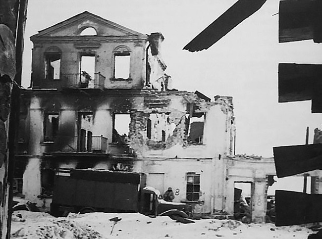 Иллюстрация к книге — Холмский ?котел?. 105 дней в полном окружении [i_052.jpg]