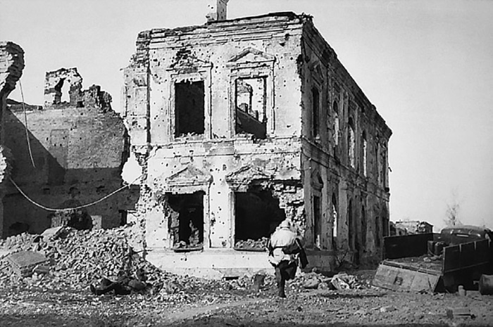 Иллюстрация к книге — Холмский ?котел?. 105 дней в полном окружении [i_066.jpg]