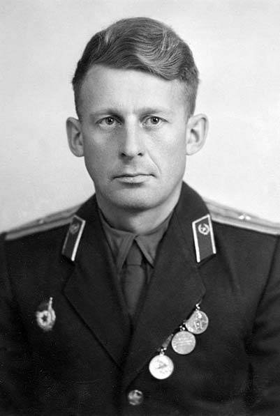 Иллюстрация к книге — Блокада в моей судьбе [i_010.jpg]