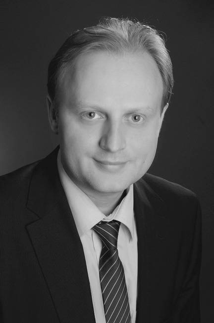 Иллюстрация к книге — Москва – Сатурн [i_001.jpg]