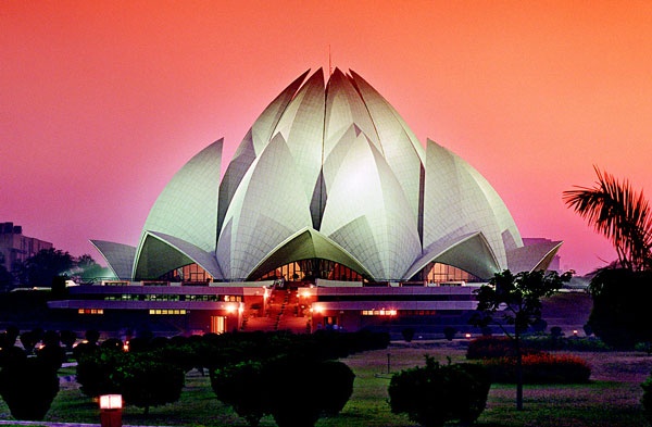 Иллюстрация к книге — Индия. 33 незабываемые встречи [vkladka_1_page_03_image_0001.jpg]