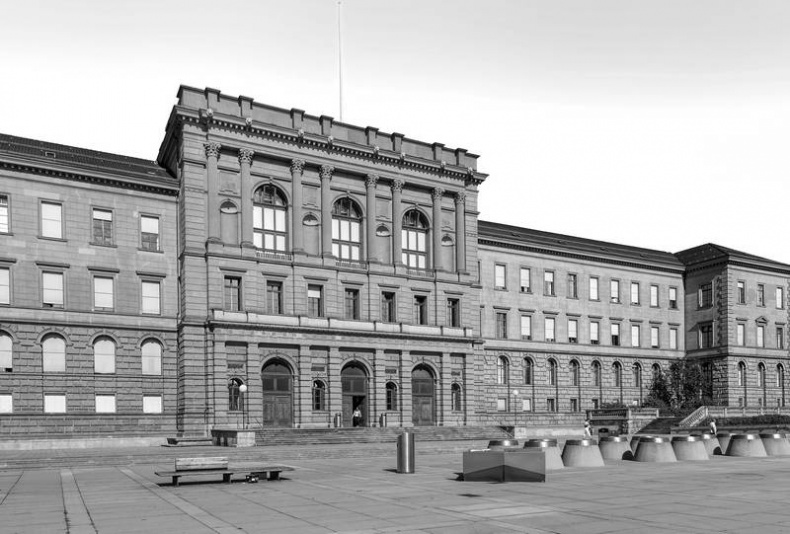 Иллюстрация к книге — Противостояние с Америкой. Новая "холодная война"? [i_027.jpg]