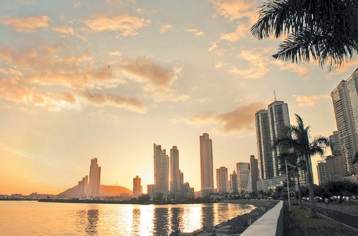 Иллюстрация к книге — Будни Гринго в Америке [i_150.jpg]