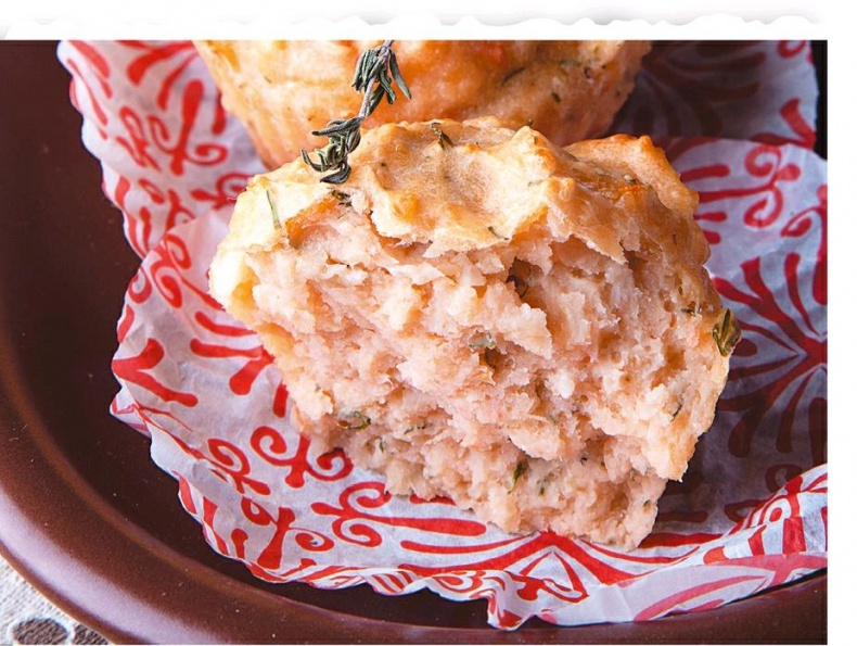 Иллюстрация к книге — Готовим в форме для кексов. Маффины. Булочки. Закуски. Завтраки [_031.jpg]