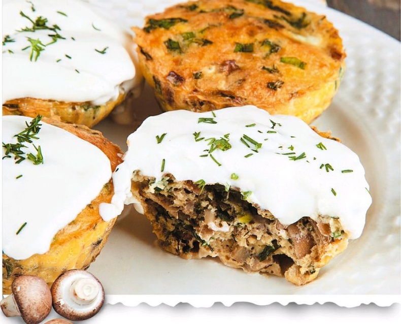 Иллюстрация к книге — Готовим в форме для кексов. Маффины. Булочки. Закуски. Завтраки [_124.jpg]