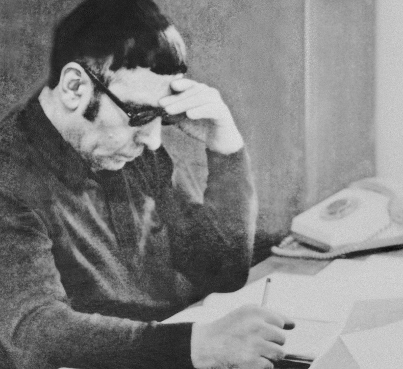 Иллюстрация к книге — Владимир Богомолов. Сочинения в 2 томах. Том 2. Сердца моего боль [image0.jpg]