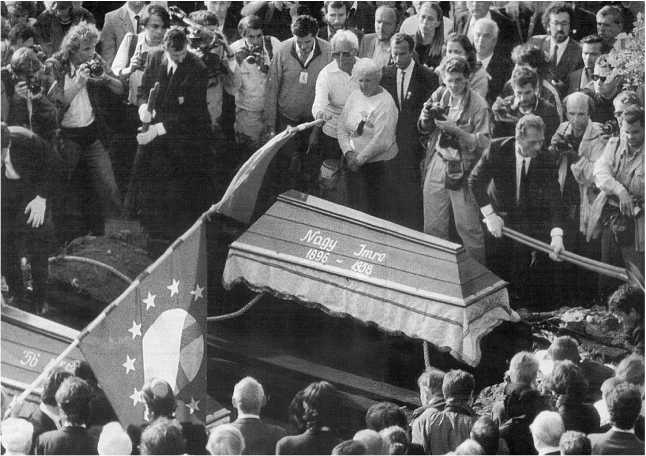 Иллюстрация к книге — Венгерский кризис 1956 года в исторической ретроспективе [i_031.jpg]