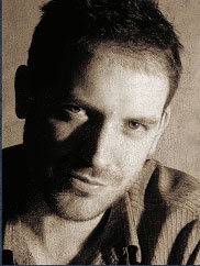 Иллюстрация к книге — Острые края [_01.jpg]