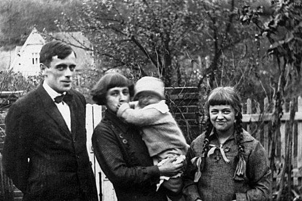 Иллюстрация к книге — Воспоминания [i_072.jpg]