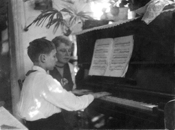 Иллюстрация к книге — "...Миг между прошлым и будущим" [_113.jpg]