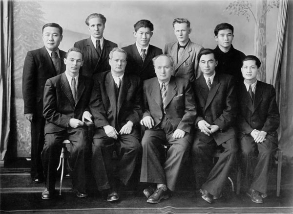 Иллюстрация к книге — "...Миг между прошлым и будущим" [_139.jpg]