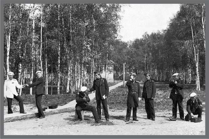 Иллюстрация к книге — Александр Кучин. Русский у Амундсена [i_017.jpg]