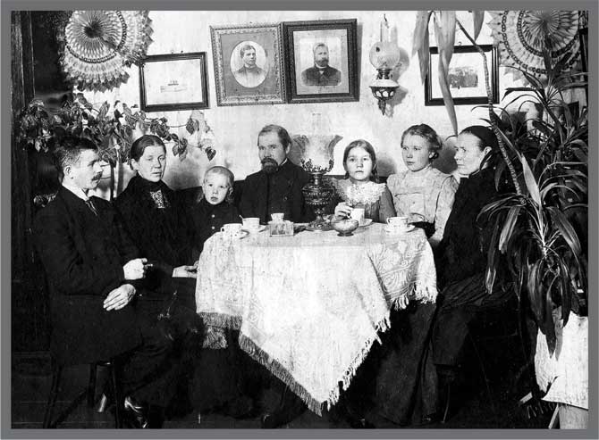 Иллюстрация к книге — Александр Кучин. Русский у Амундсена [i_037.jpg]