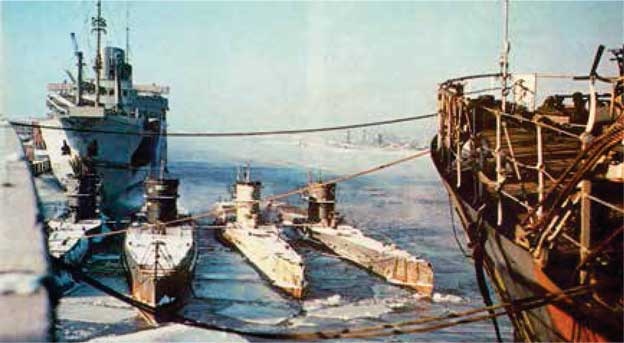 Иллюстрация к книге — Полярные конвои. Вторая Мировая война в Советской Арктике [i_006.jpg]